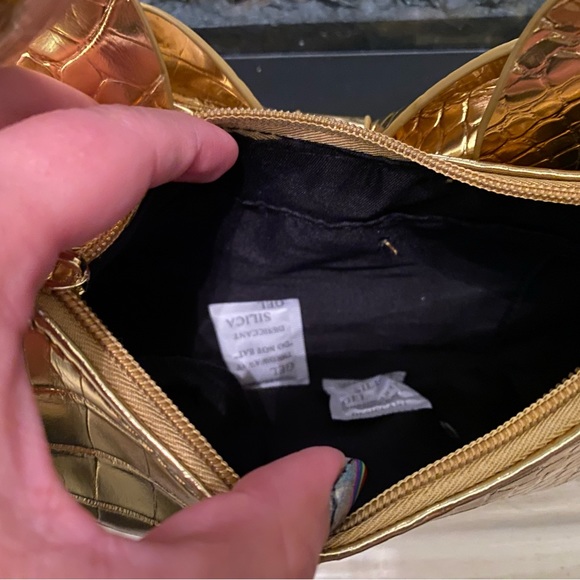 NWT Minnie Mouse Faux Croc Shoulder Bag - Picture 10 of 10